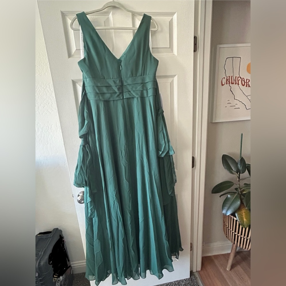 Azazi Bianca Bridesmaid’s Dress (Dark Green)